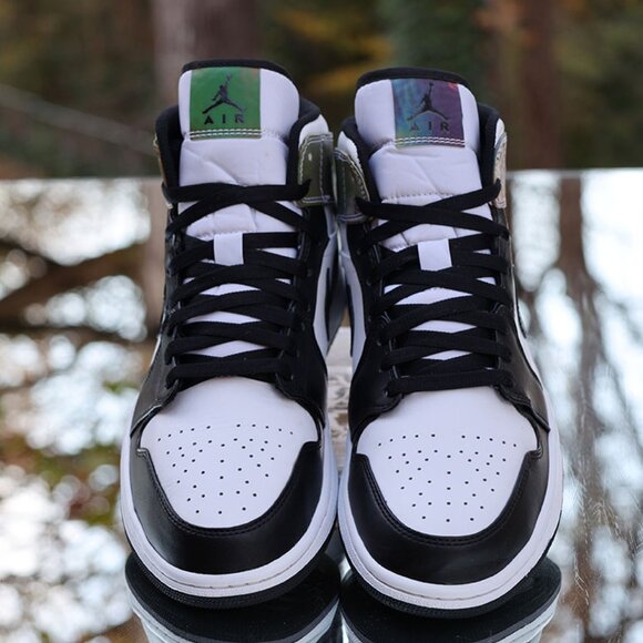 Air Jordan 1 Mid Heat Reactive - Picture 9 of 15